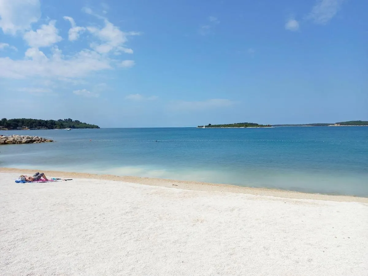 Holiday Apartment Eric Pula 0*,  Croatia